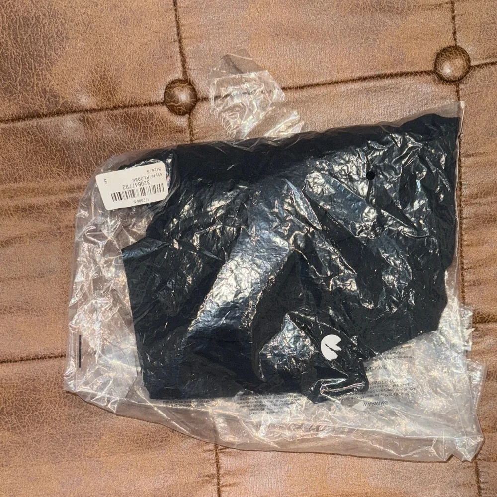 Pink Lily Black One-Shoulder Dress - Picture 5 of 5